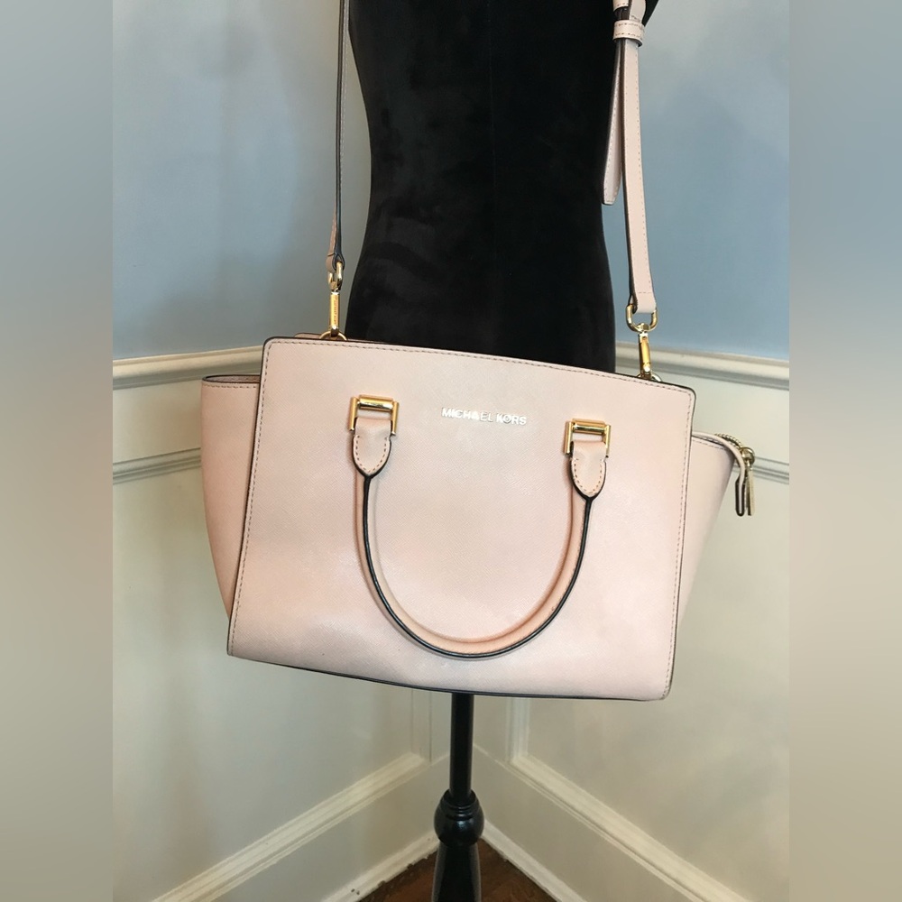 Michael Kors Selma Light Pink Satchel Hand Bag